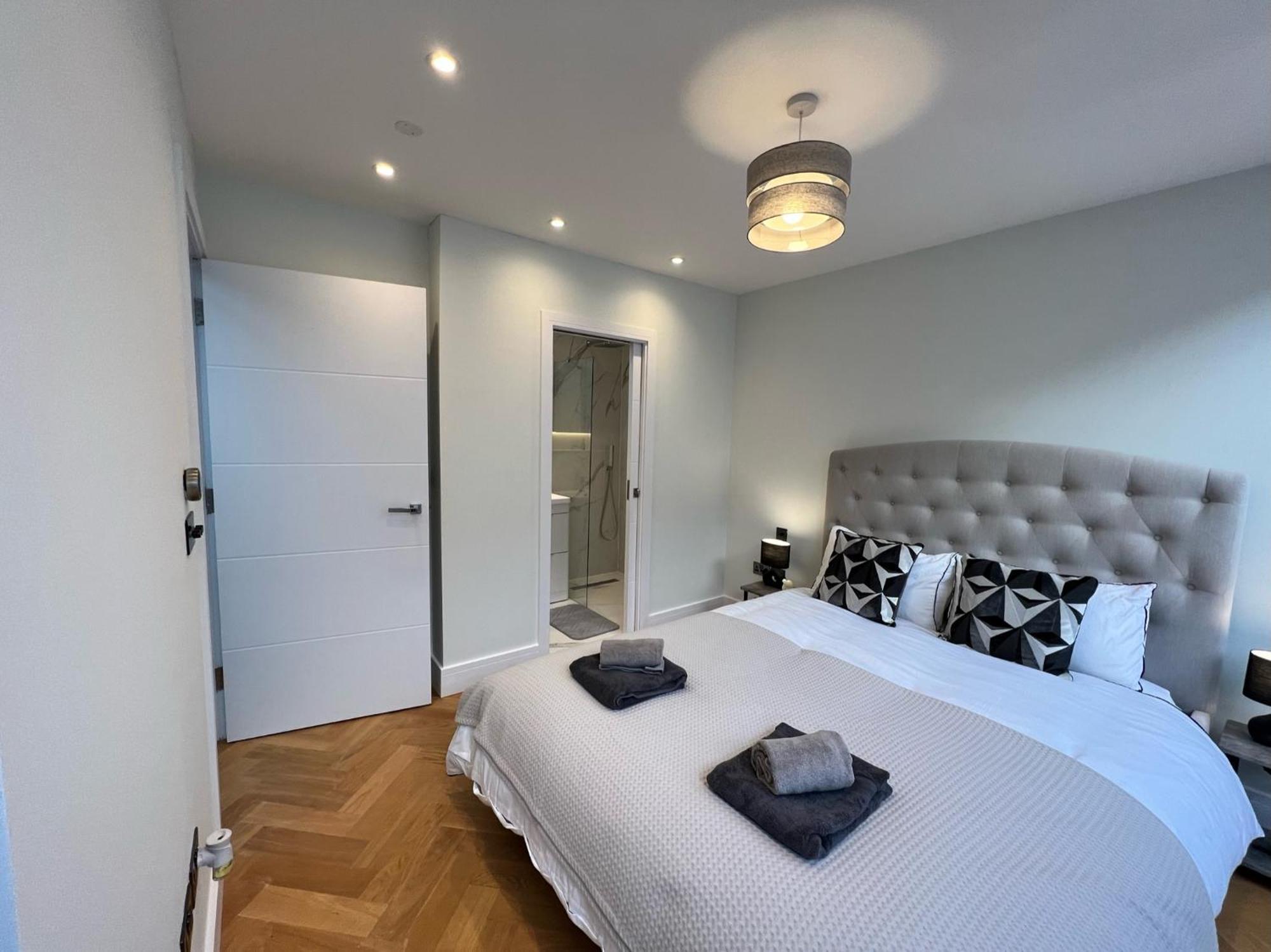 Two Bedroom Luxury * London